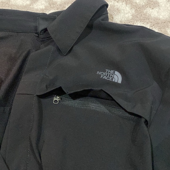 Northface 1st trail UPF button up - Picture 6 of 10